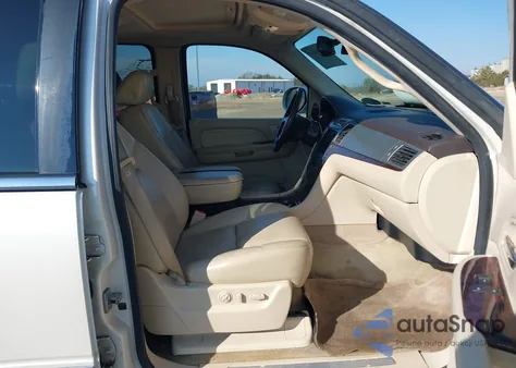 2007 Cadillac Escalade Ext Standard из США, поврежденный, VIN 3GYFK62847G147495